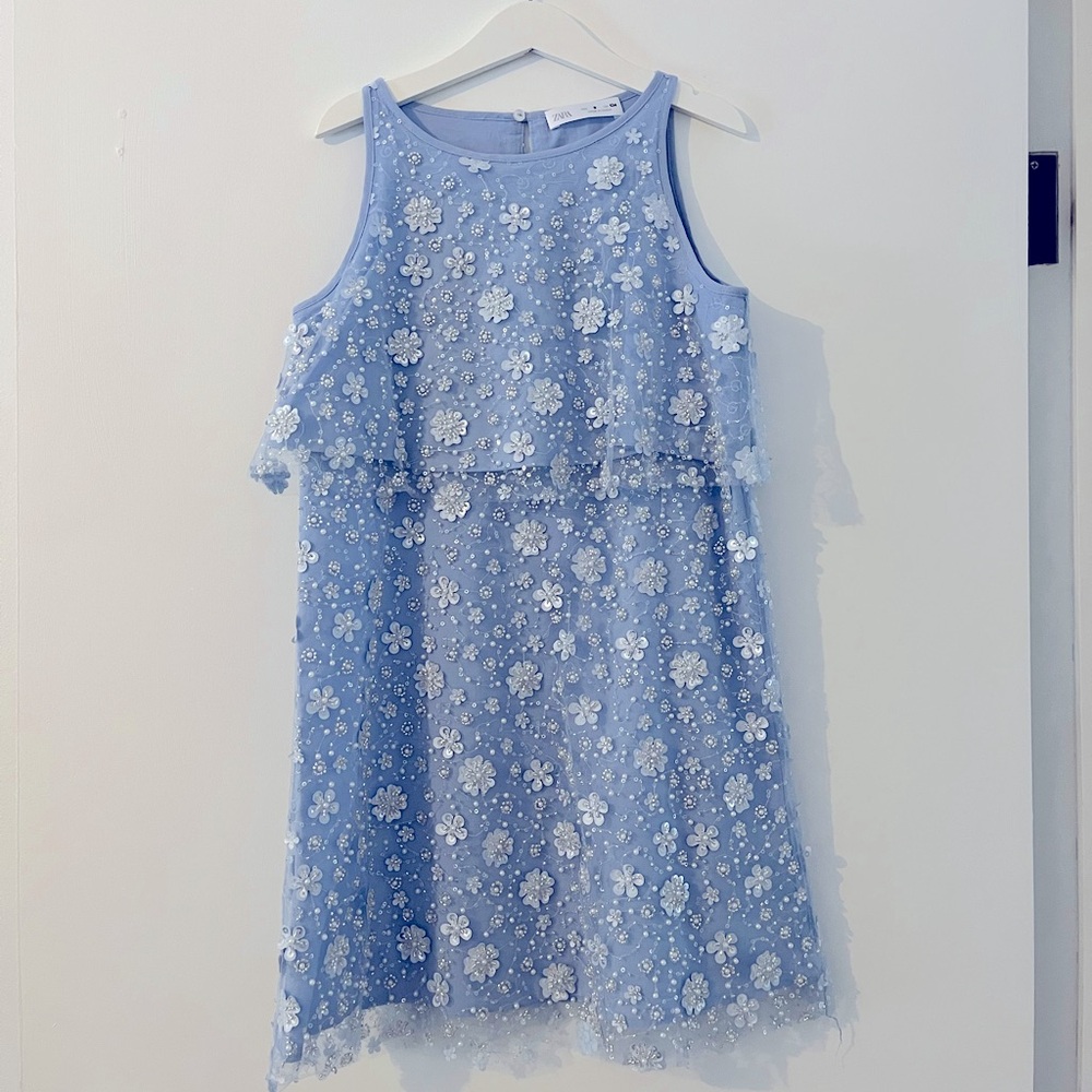 Beautiful Zara dress for girls size 9!